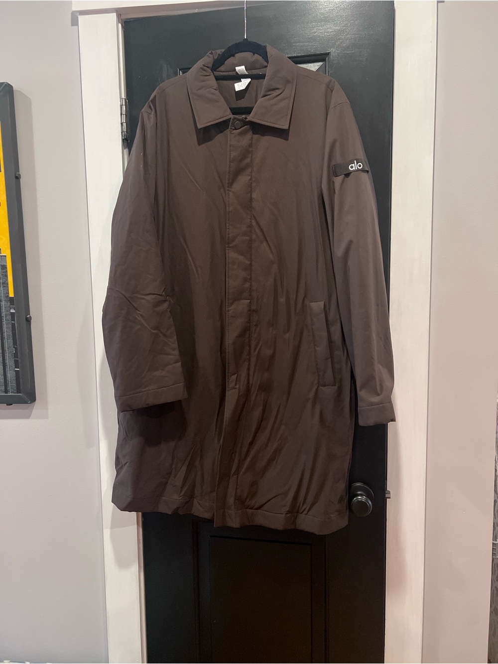 ALO Yoga Men's Dark Brown Trench Coat - Picture 2 of 7